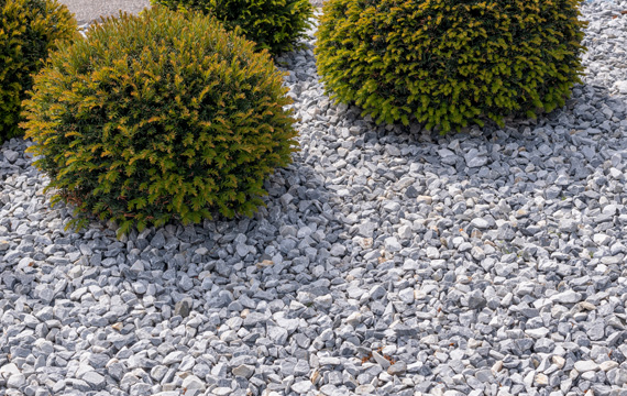 雑草対策 / 防犯砂利