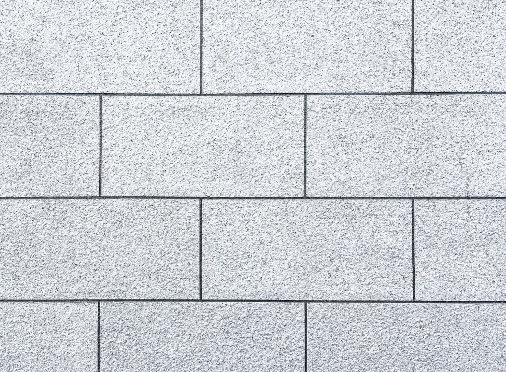 目隠しや境界づくりに最適な実用性の 高い外構アイテム