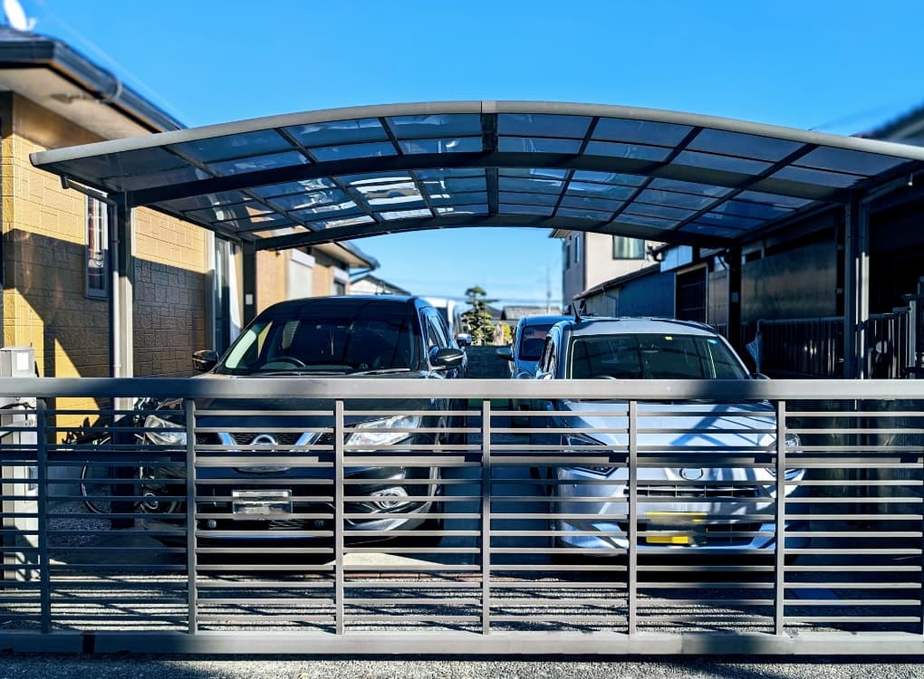 車の台数や敷地形状に合わせた自由設計