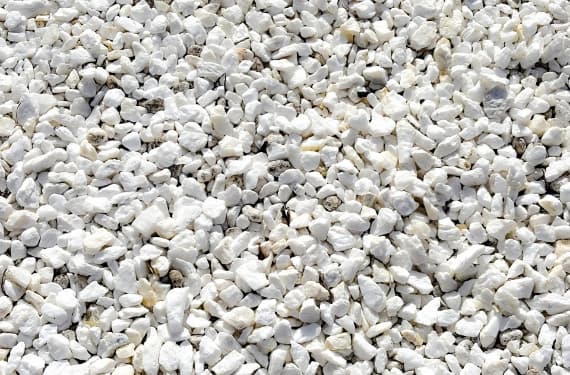 既存砂利の入れ替え・補充