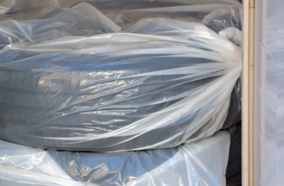 タイヤ収納専用物置